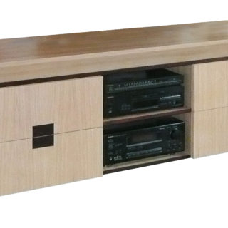 Meuble TV en chêne blanchi